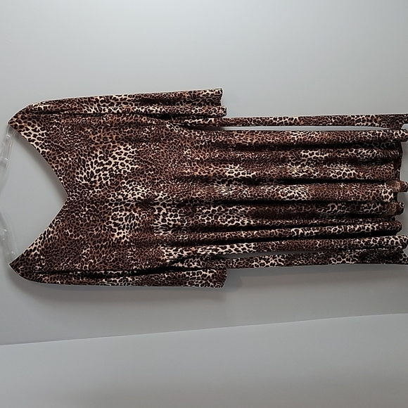 Leopard Print ruched twist wrap belted dress 12 - Picture 6 of 7